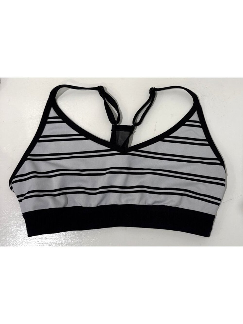Victoria Secret Pink Ultimate Lightly Lined Gray Black Racerback Sports Bra Sz L - Picture 2 of 5